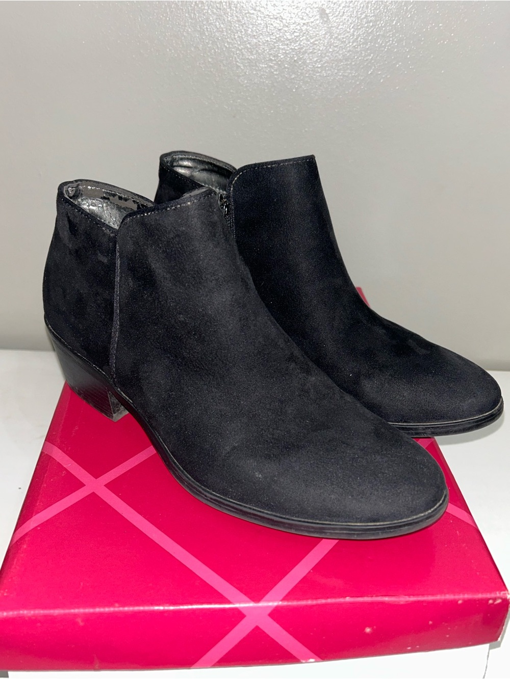 Xappeal Black Suede Ankle Booties size 8.5